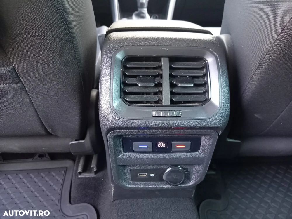 Volkswagen Tiguan 2.0 TSI 4Mot DSG R-Line - 28