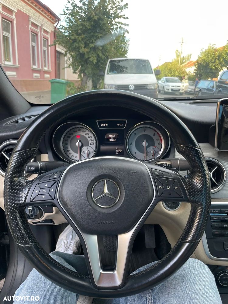 Mercedes-Benz CLA 220 - 2