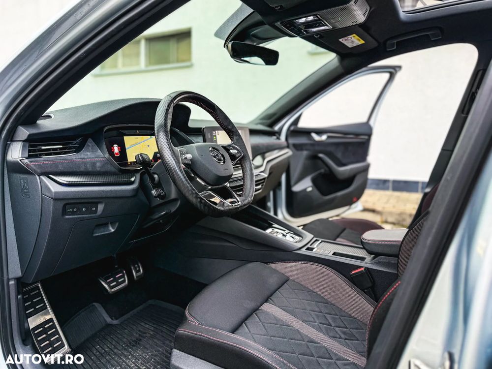 Skoda Octavia 2.0 245 TSI DSG RS - 37