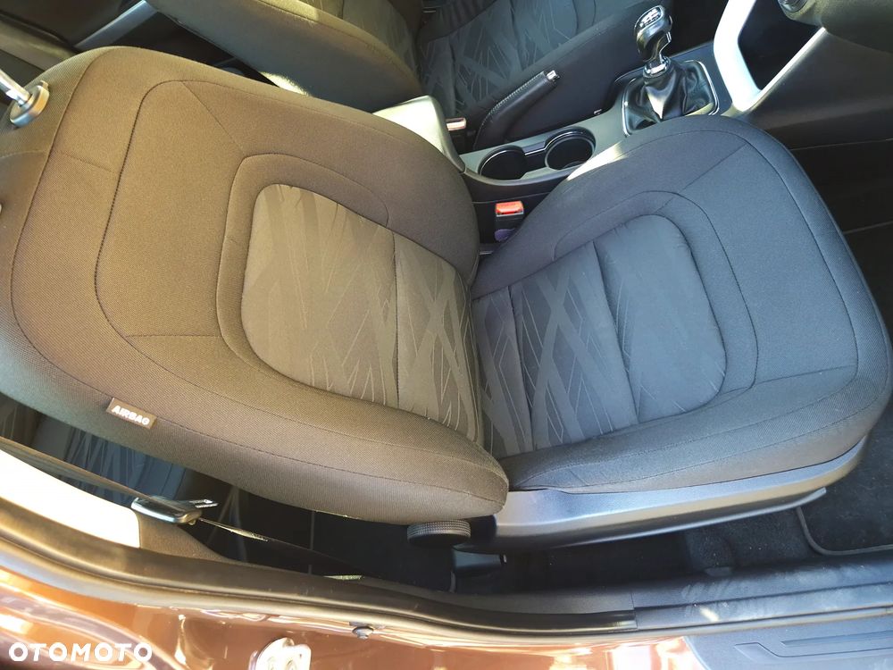 Kia Ceed 1.6 GDI Spirit - 33