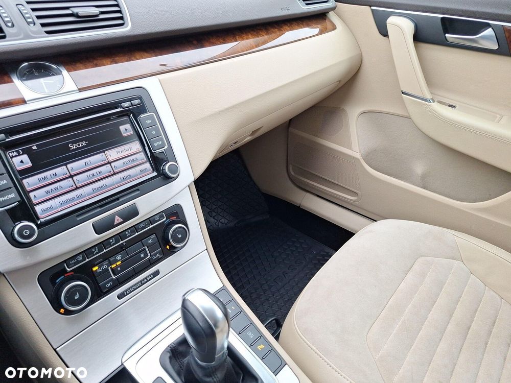 Volkswagen Passat 2.0 TSI Highline DSG - 29