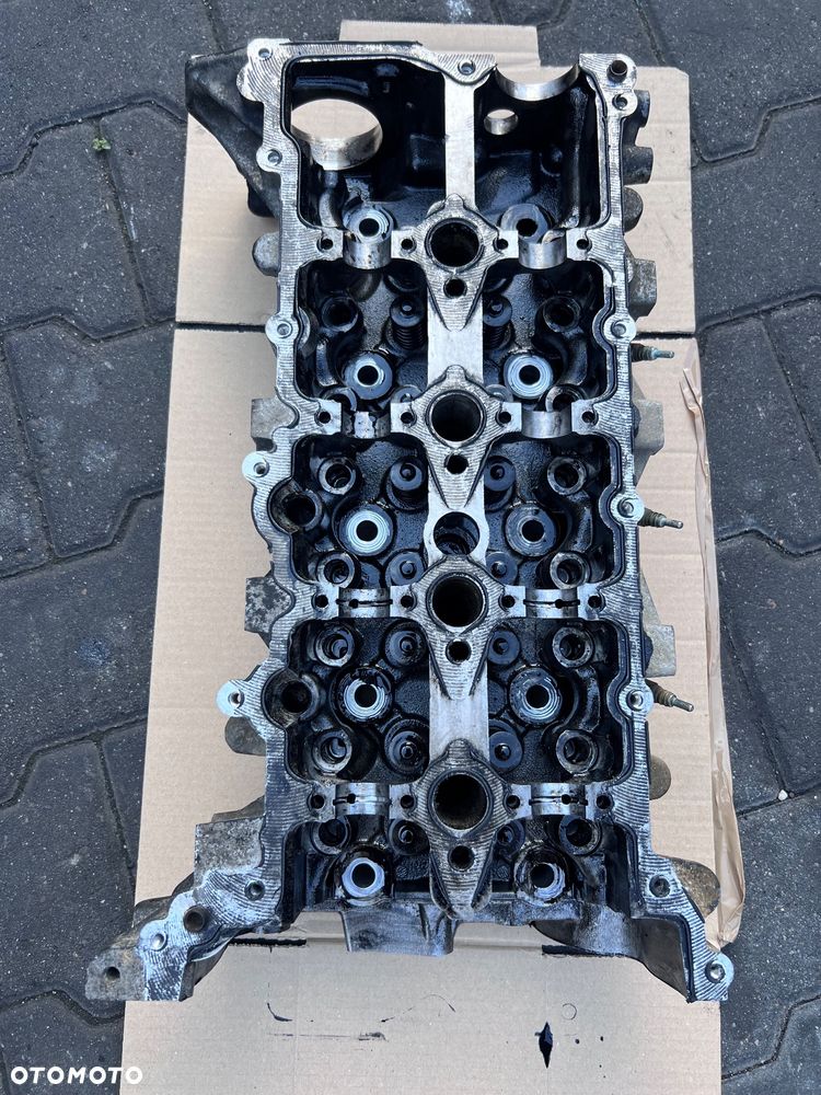 Głowica uszkodzona Renault Master III 2.3 DCI 150 KM - 4