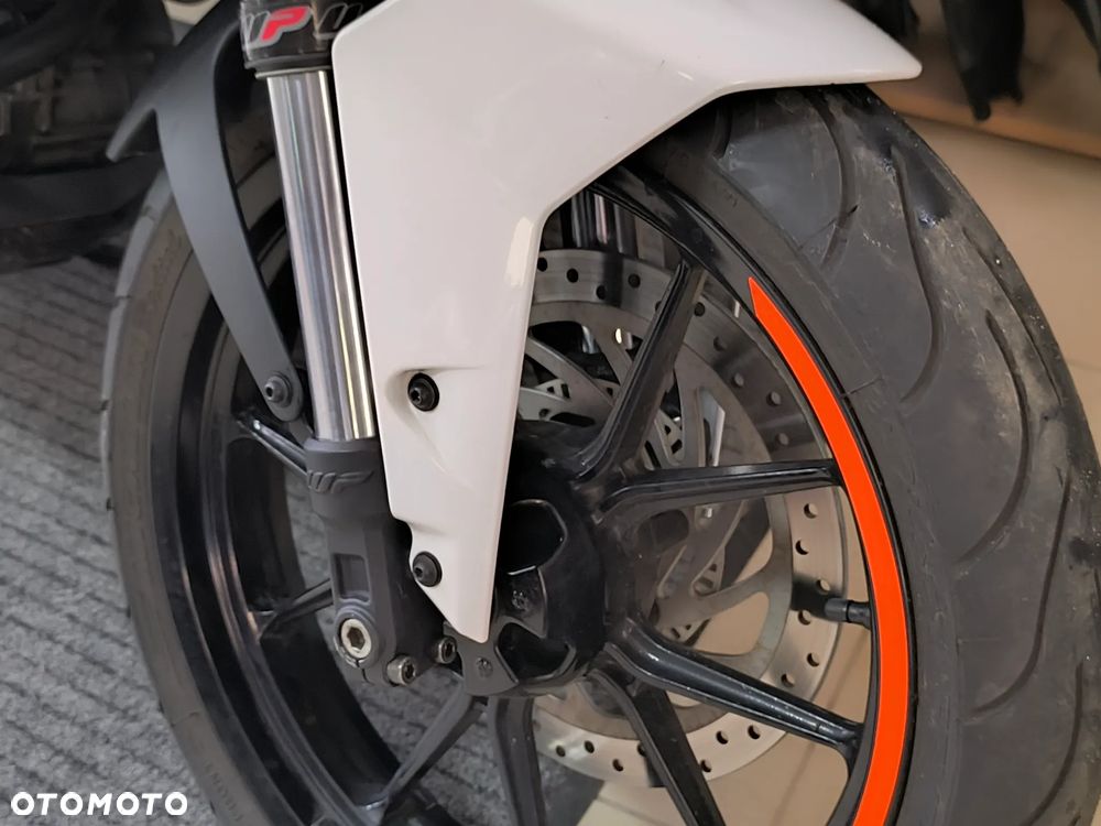 KTM Duke 125 - 16