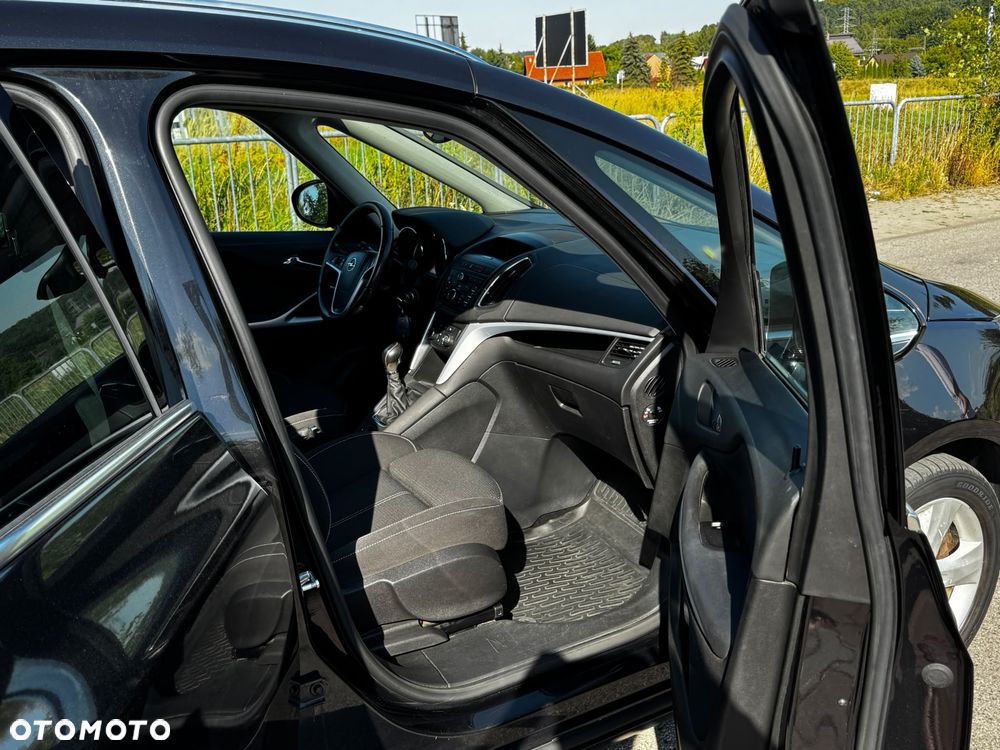 Opel Zafira Tourer 2.0 CDTI Edition - 17