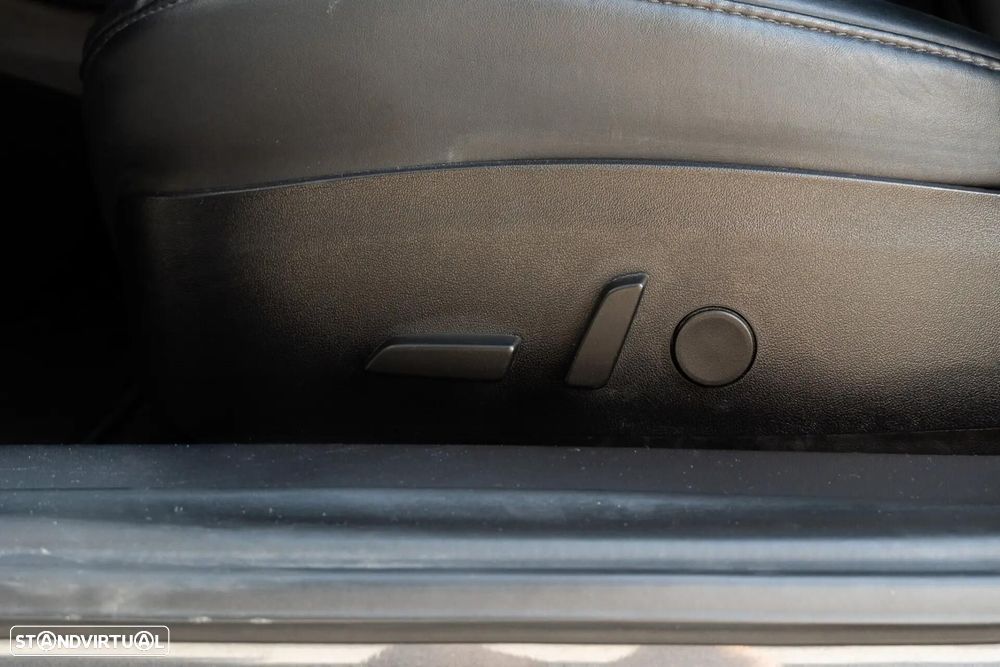 Tesla Model 3 Long-Range Dual Motor AWD - 50