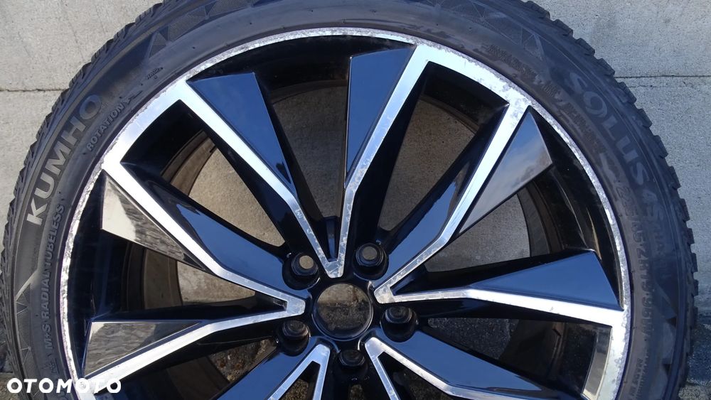 SEAT ATECA 575 - felga 8Jx19H2 ET45 5x112 - 2