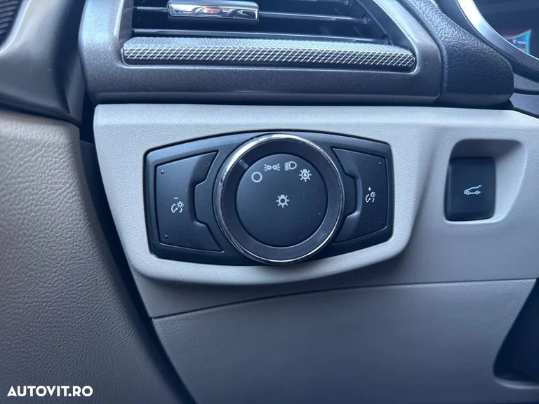 FORD Fusion 2017 — imagine 31