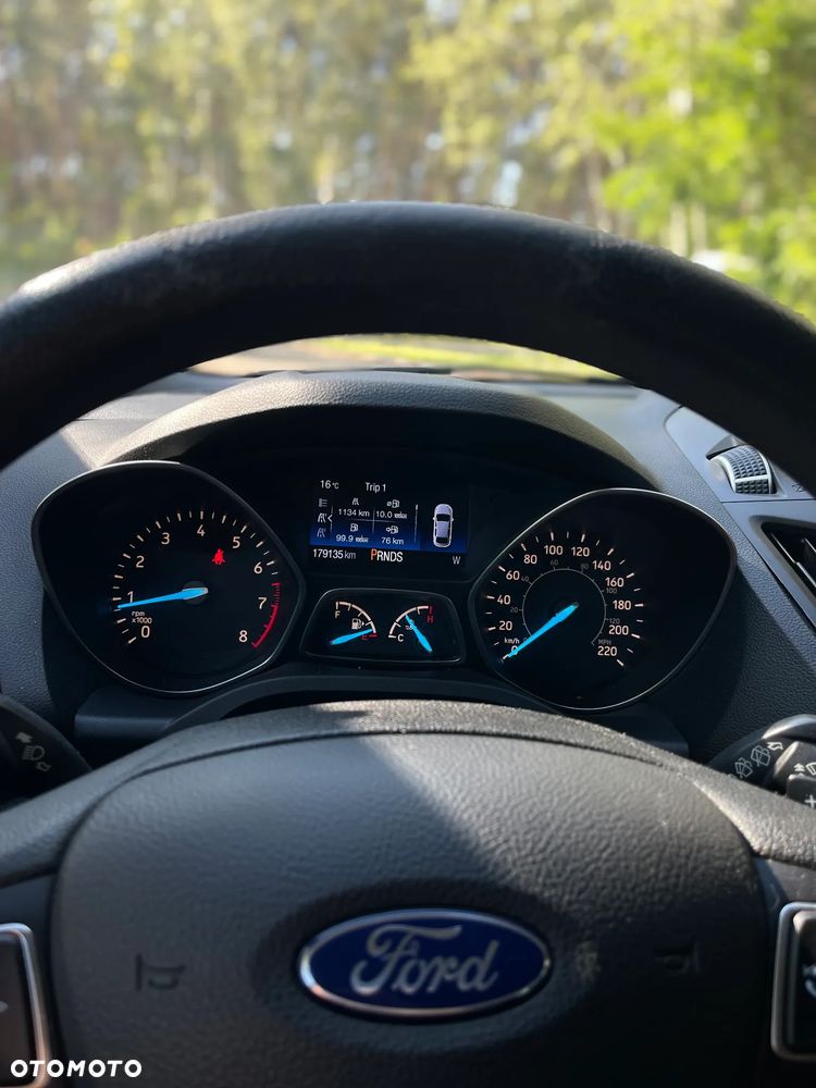Ford Kuga - 9