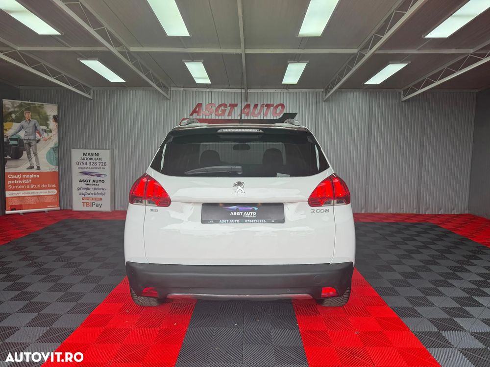 Peugeot 2008 - 6