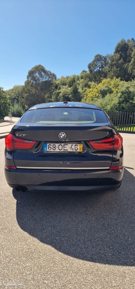 BMW 520 Gran Turismo d - 2