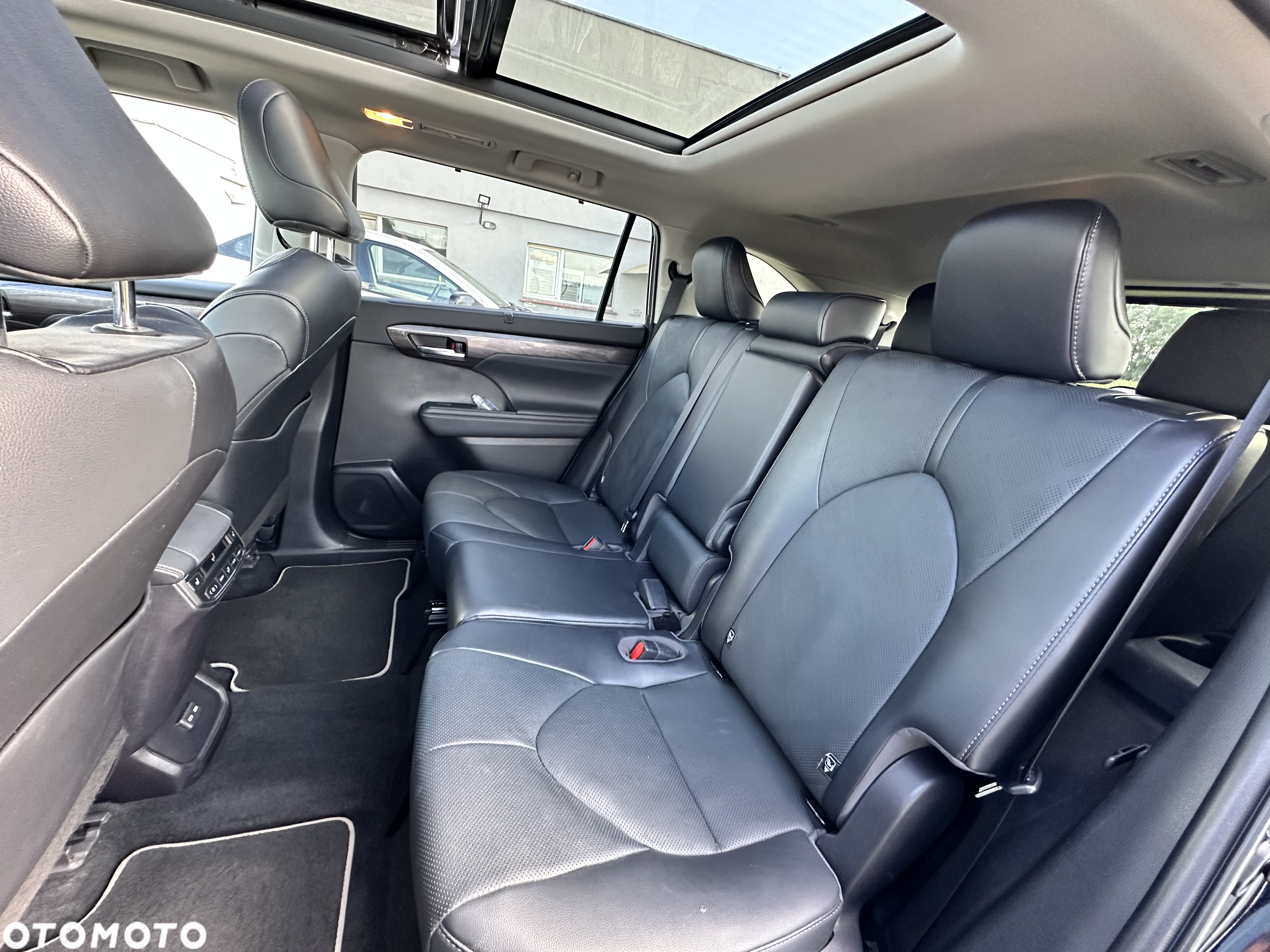 Toyota Highlander 2.5 Hybrid Executive - 13