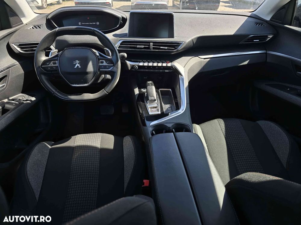 Peugeot 3008 - 11
