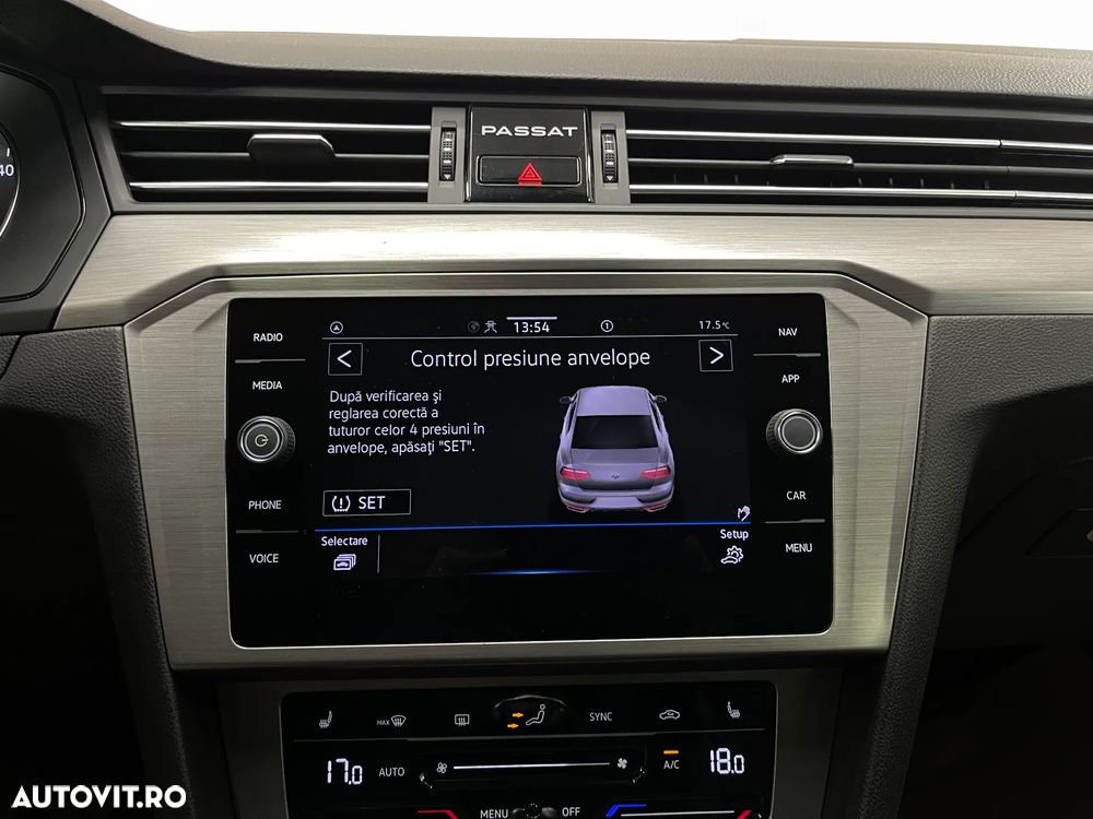 Volkswagen Passat 2.0 TDI Advance - 15