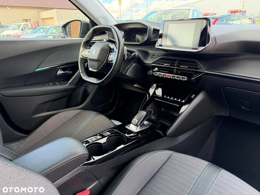 Peugeot 2008 PureTech 130 EAT8 Allure - 11