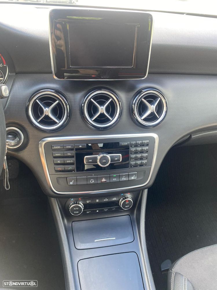 Mercedes-Benz A 220 CDI 4Matic 7G-DCT Urban - 4