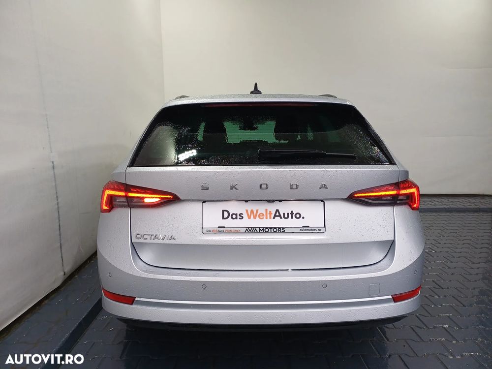 Skoda Octavia 2.0 TDI DSG Style - 39