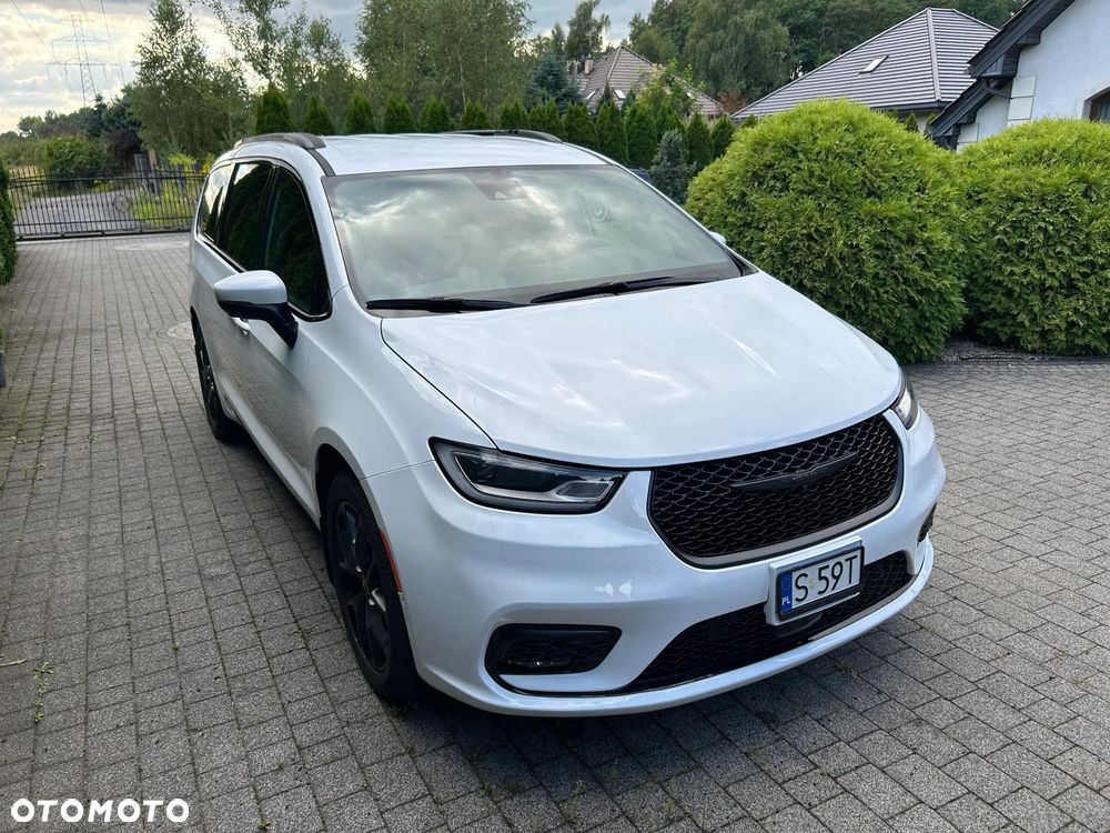 Chrysler Pacifica - 25