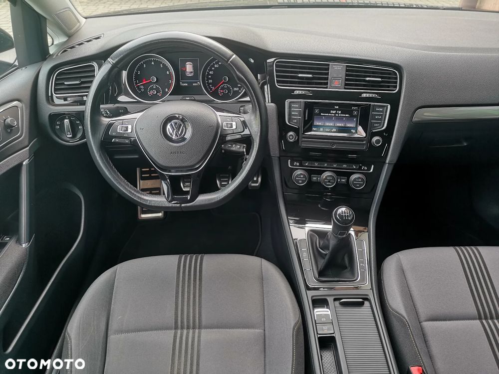 Volkswagen Golf 1.2 TSI BlueMotion Technology Allstar - 13