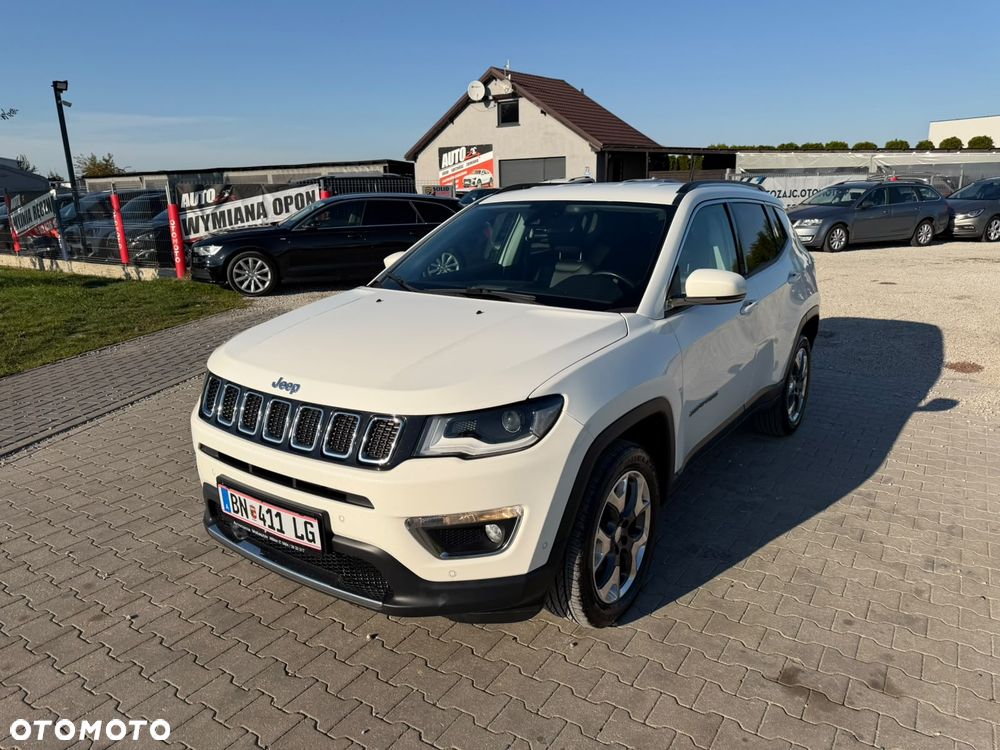 Jeep Compass - 1