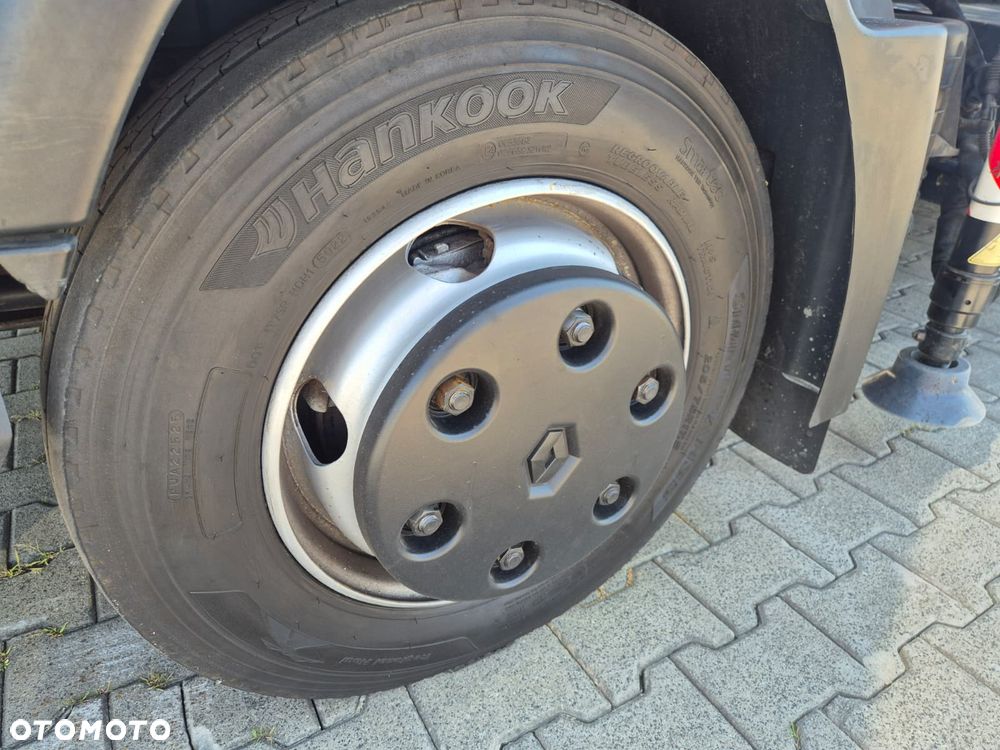 Renault D 7.5 180 / SKRZYNIA / HDS FASSI F32 / NISKI PRZEBIEG / BEZWYPADKOWY / OKLEJONY / AUTOMAT / CHWYTAK / SERWISOWANY / UNIKAT / EURO 6 - 32