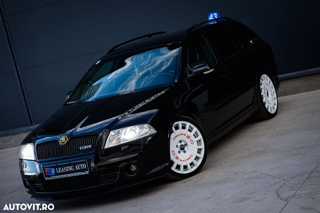 Skoda Octavia Combi 2.0 TFSI RS - 1