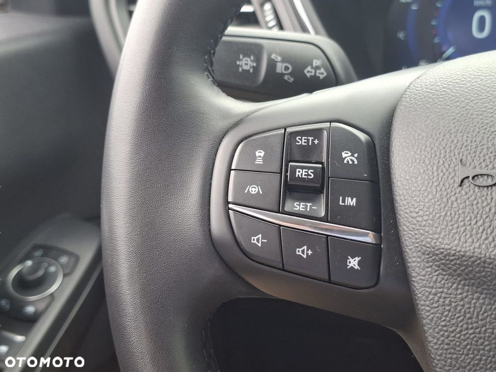 Ford Kuga 2.5 FHEV FWD Titanium eCVT - 14