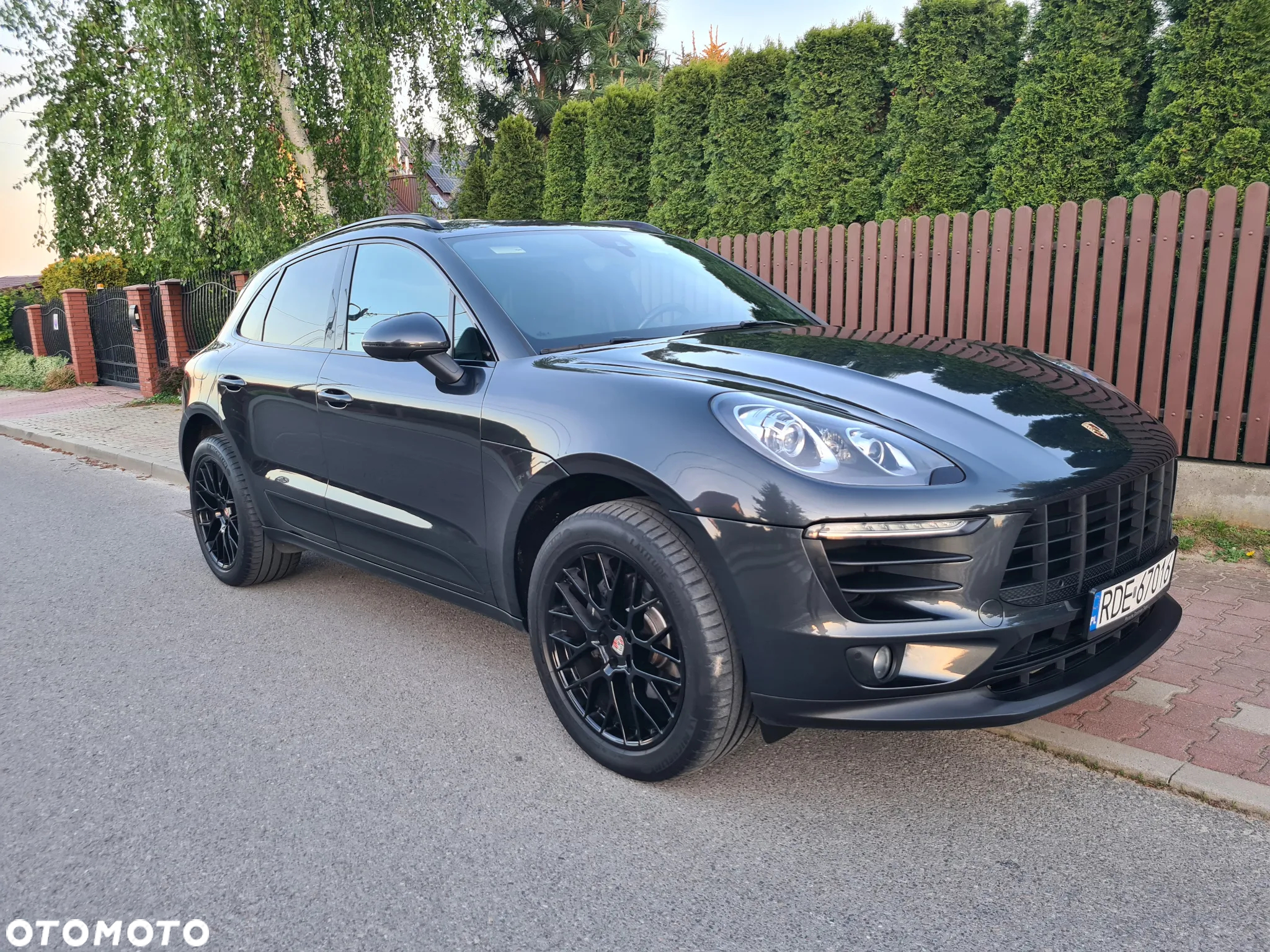 Porsche Macan Standard - 4