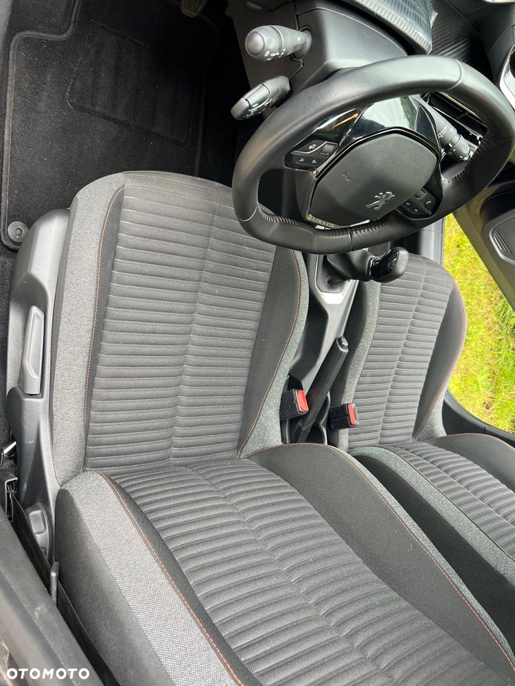 Peugeot 208 PureTech 75 Active - 11