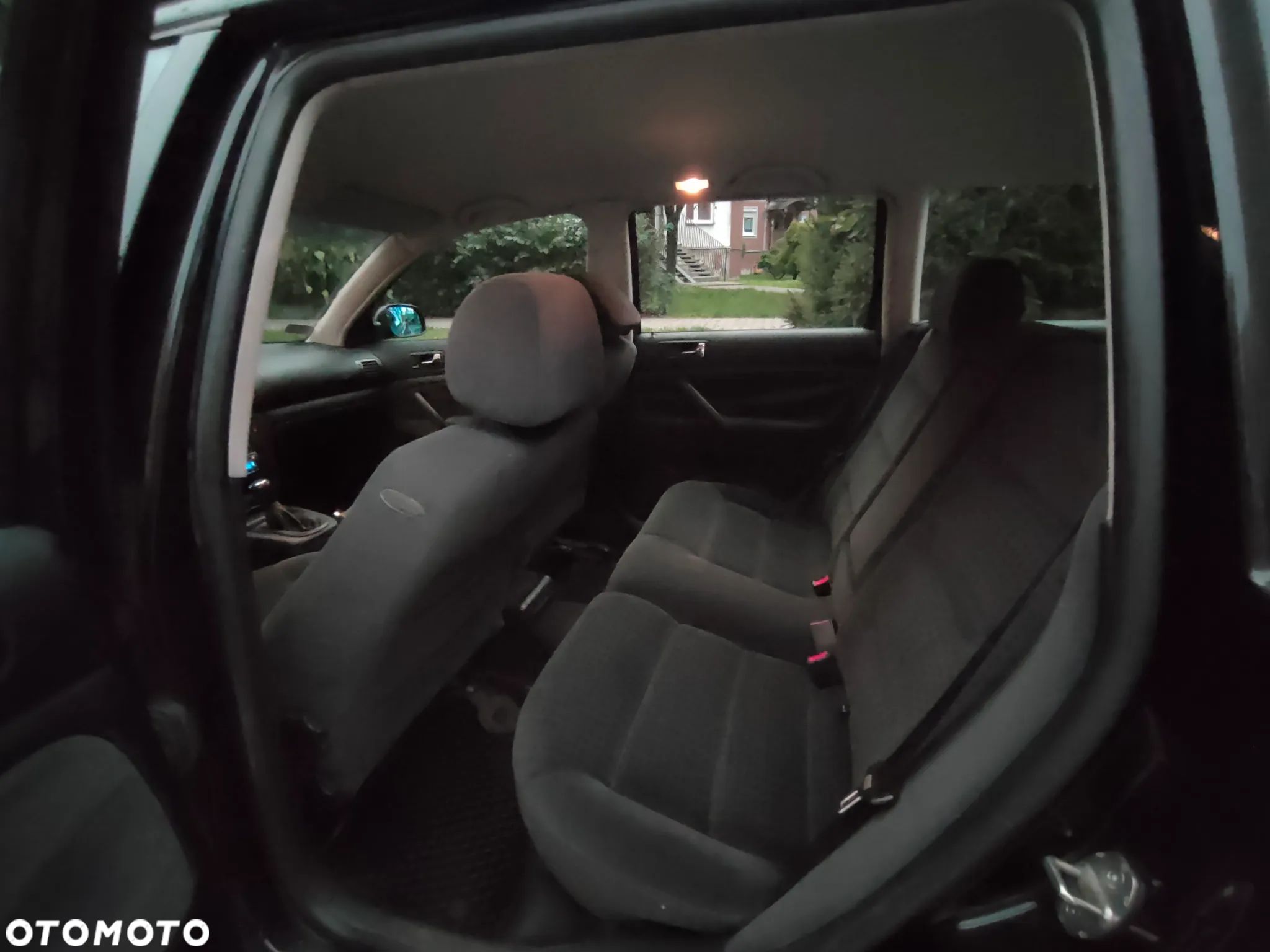 Volkswagen Passat 1.9 TDI - 1