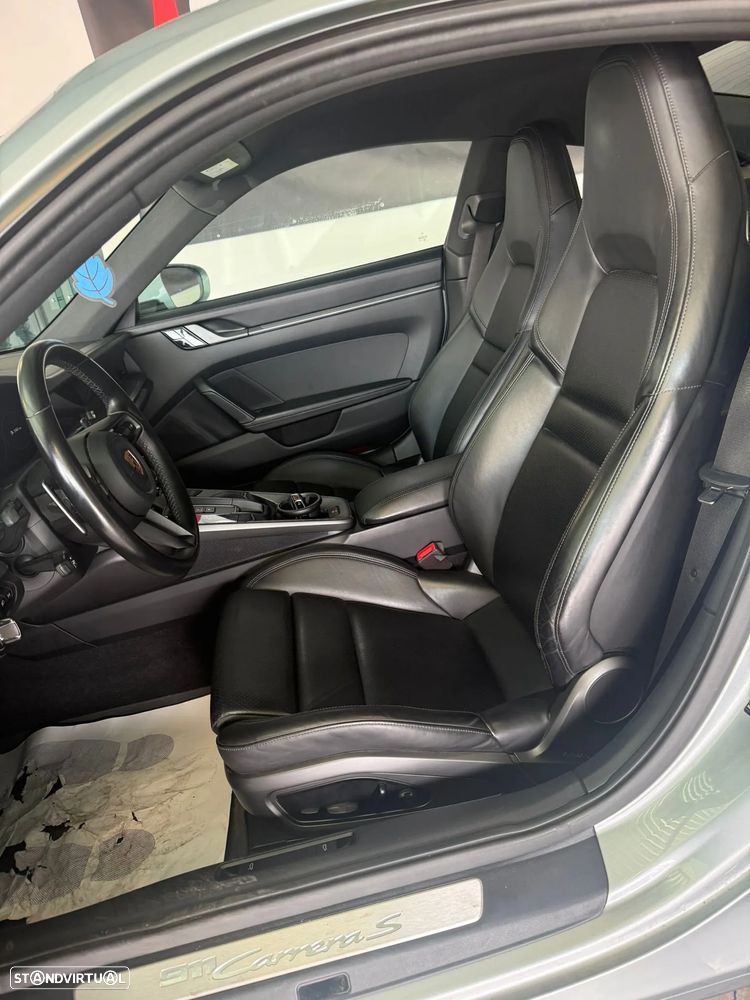 Porsche 911 (992) Carrera S PDK - 11