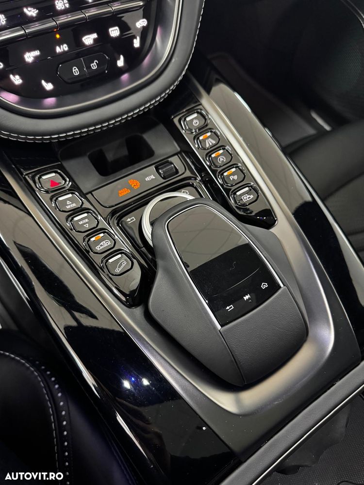Aston Martin DBX Standard - 29