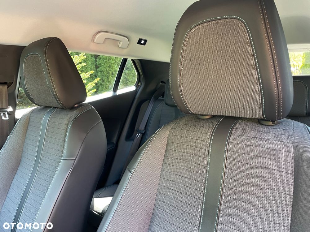 Peugeot 2008 1.5 BlueHDi Allure Pack S&S EAT8 - 26