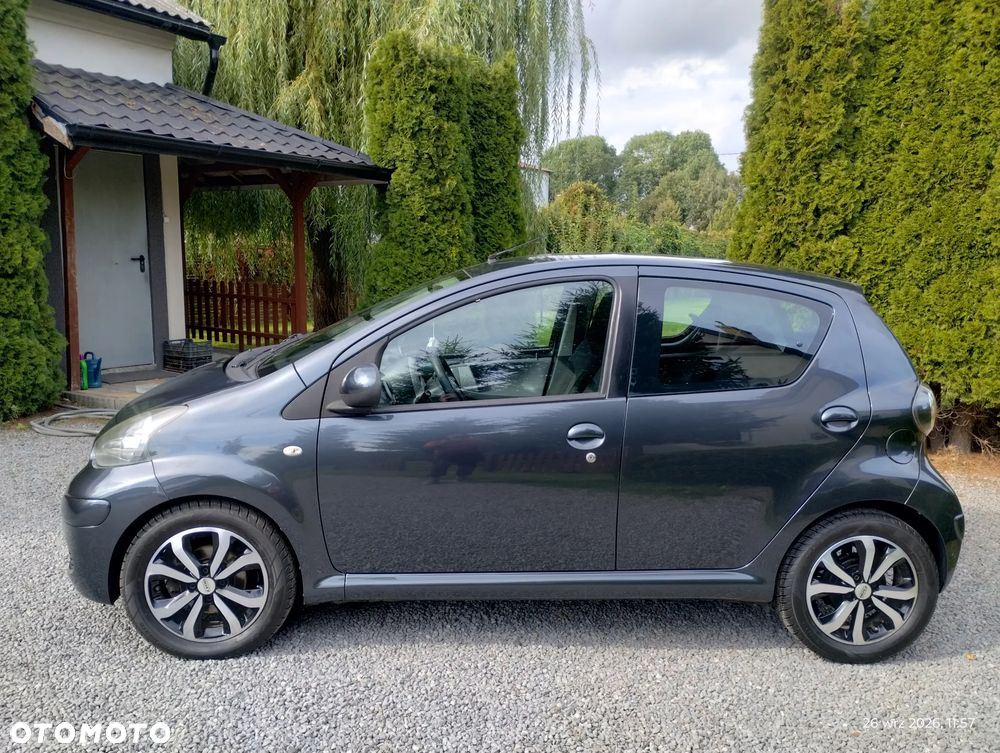 Toyota Aygo - 10