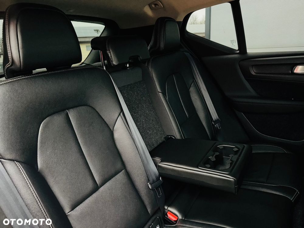 Volvo XC 40 D3 Momentum Pro - 31