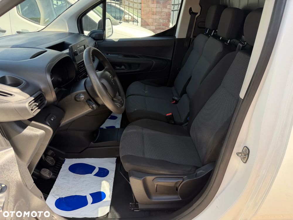 Citroën BERLINGO - 8