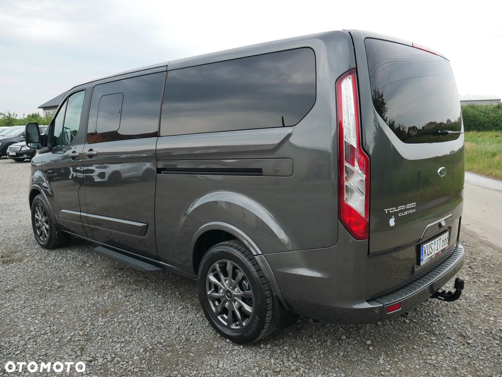 Ford Tourneo Custom 320 L2H1 VA Autm Titanium - 9