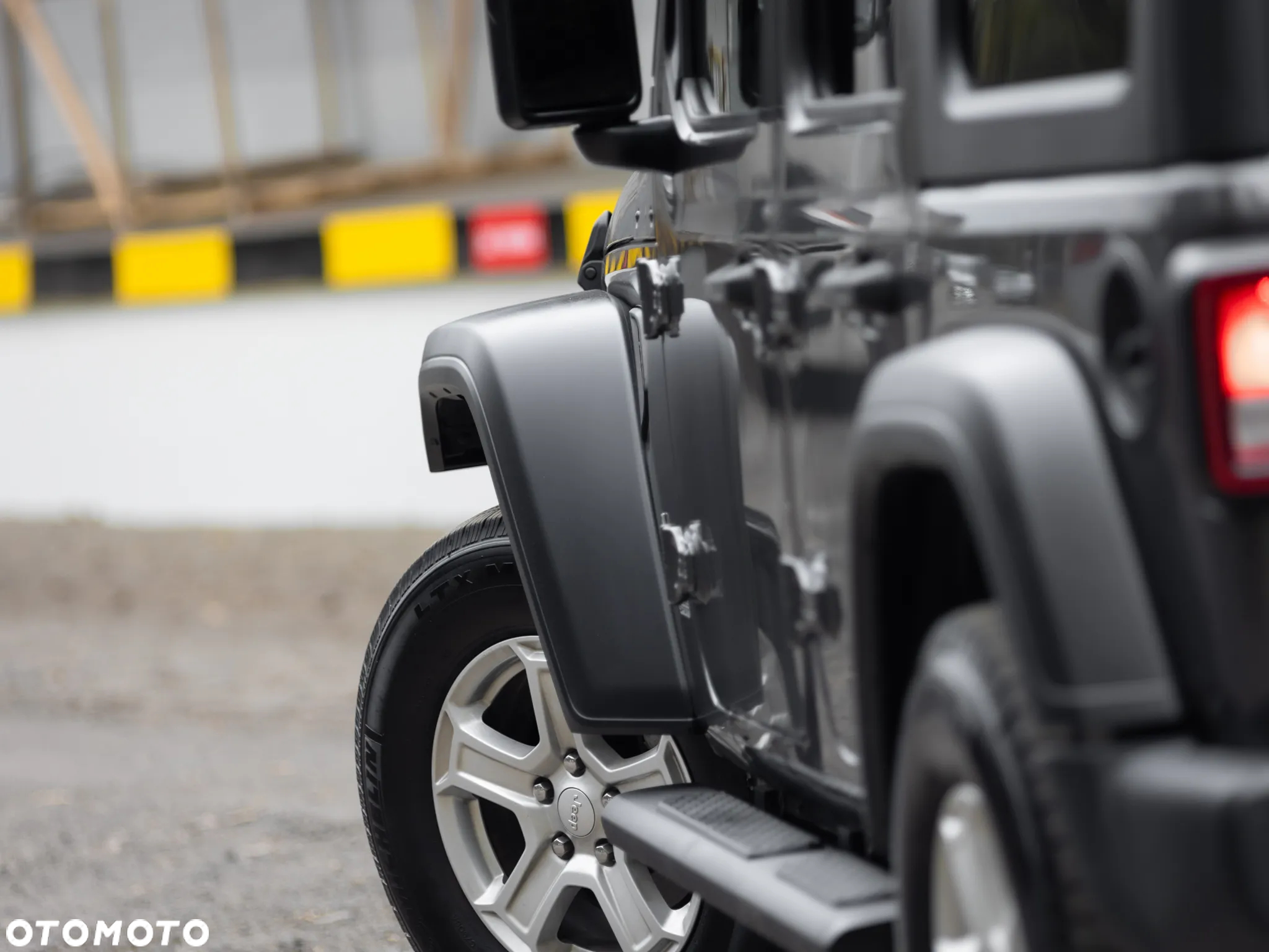 Jeep Wrangler Unlimited Hard-Top 3.6 Automatik X - 38