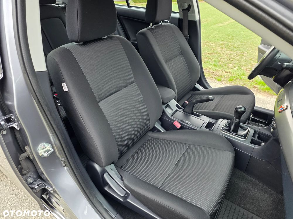 Mitsubishi Lancer 1.6 Inform - 10