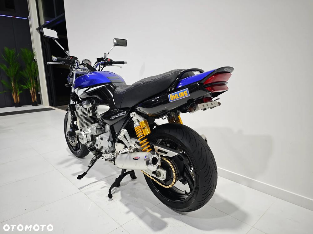 Yamaha XJR - 21