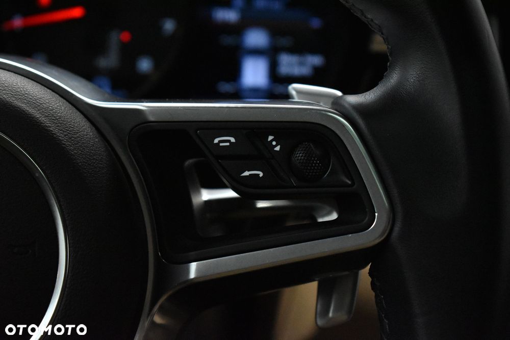 Porsche Macan Standard - 12