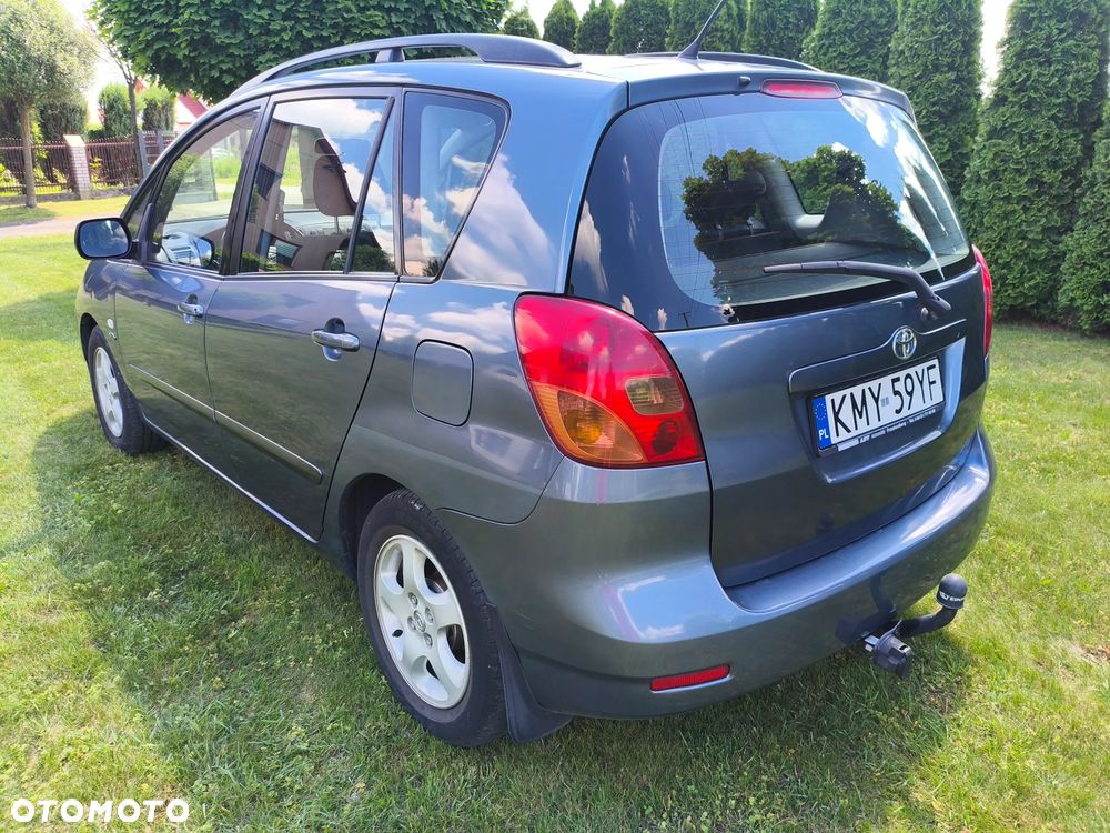 Toyota Corolla Verso 2.0 D-4D Sol - 12