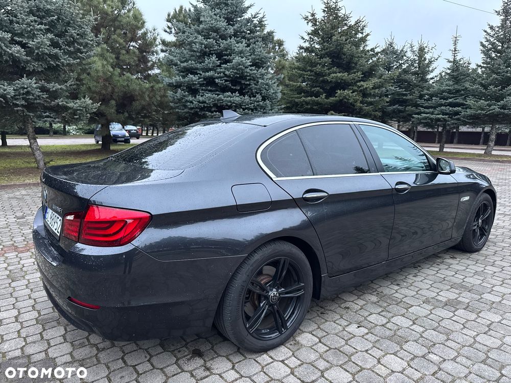 BMW Seria 5 528i - 14