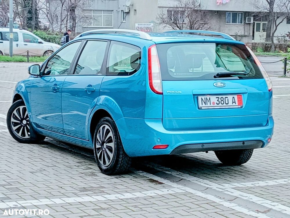 Ford Focus Turnier 1.6 Ti-VCT Titanium - 6