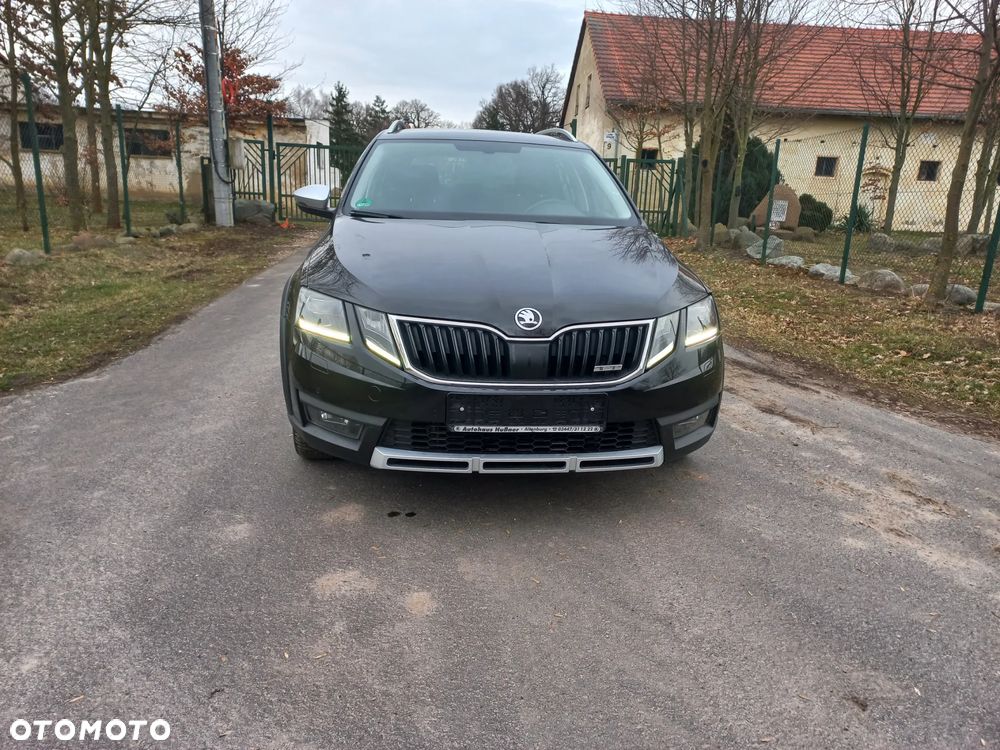 Skoda Octavia 2.0 TSI 4x4 DSG Scout - 9