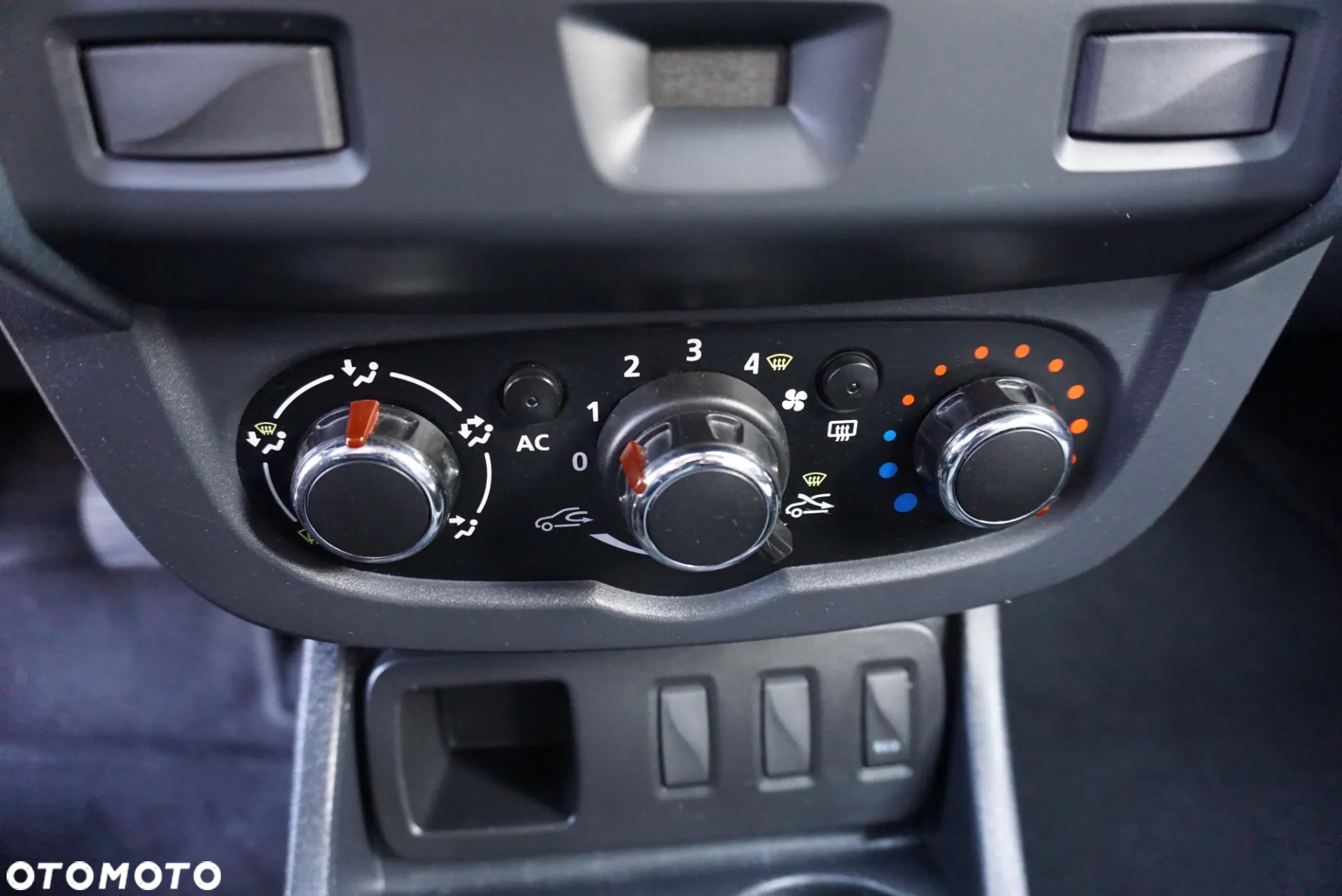 Dacia Duster 1.6 16V 4x2 Essentiel - 15