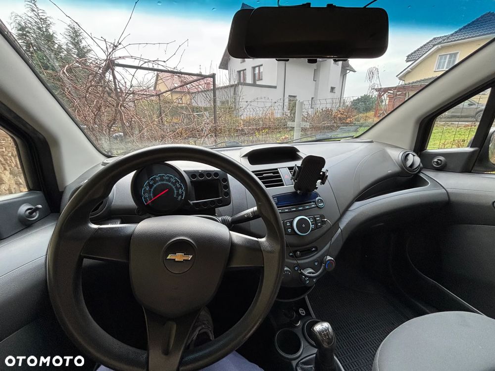 Chevrolet Spark 1.0 Base+ - 12