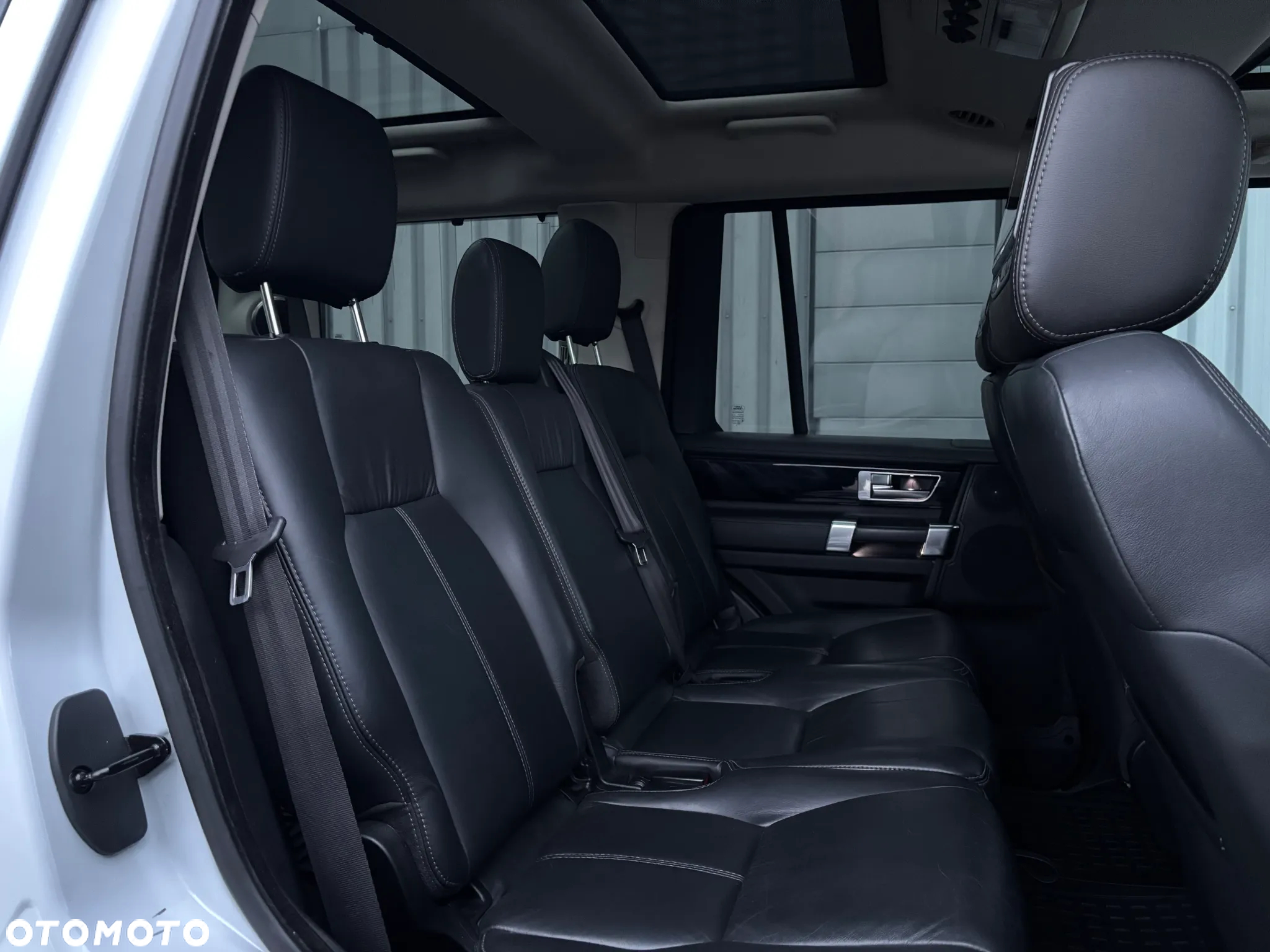 Land Rover Discovery IV 3.0 V6 SC Landmark - 16