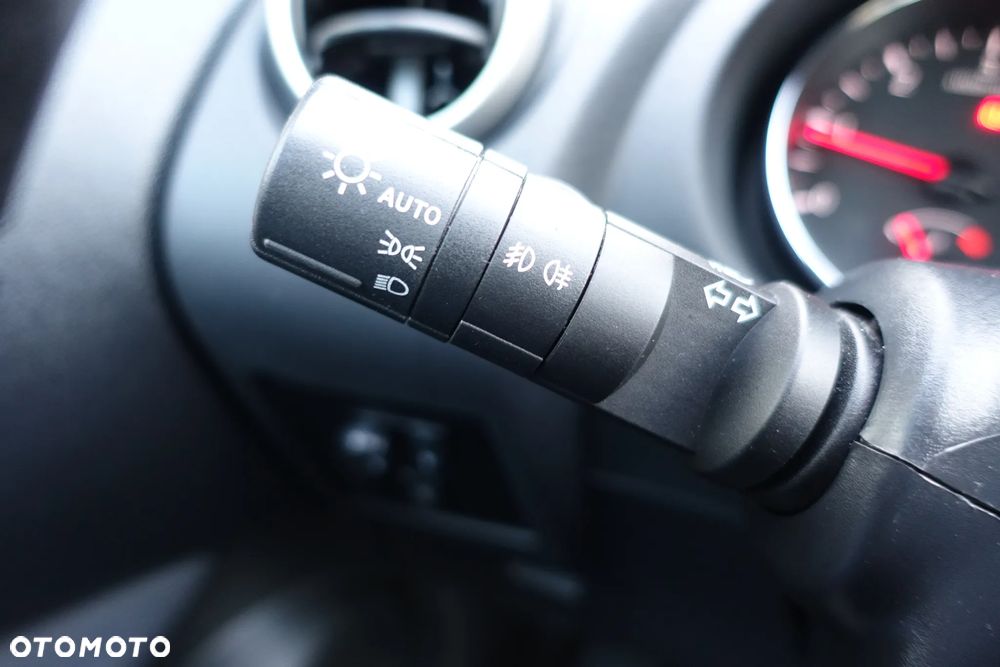 Nissan Qashqai 1.5 dCi DPF acenta - 28