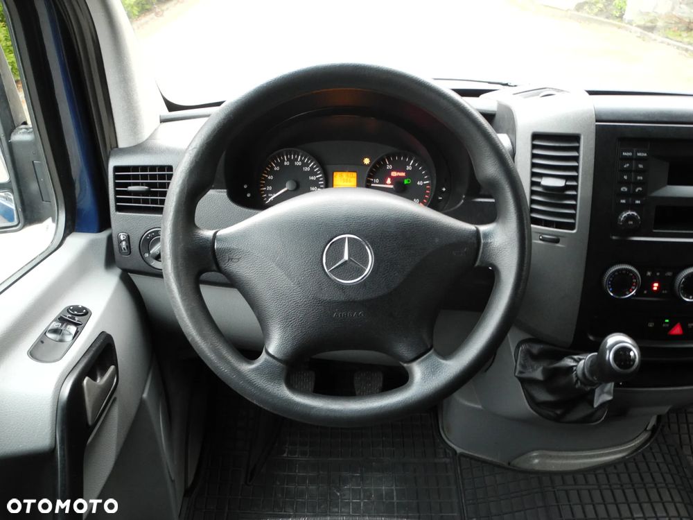Mercedes-Benz Sprinter - 8