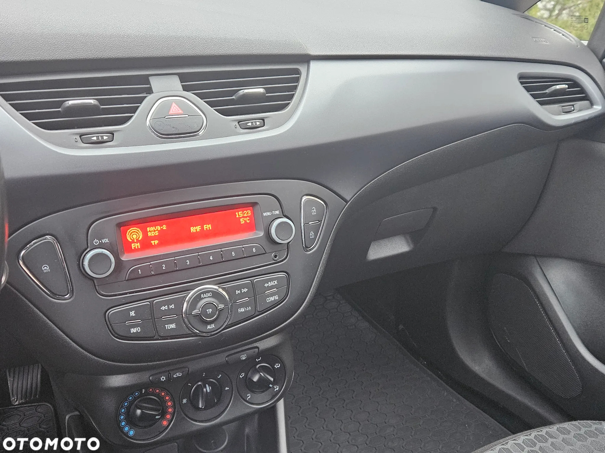 Opel Corsa 1.4 Color Edition - 17